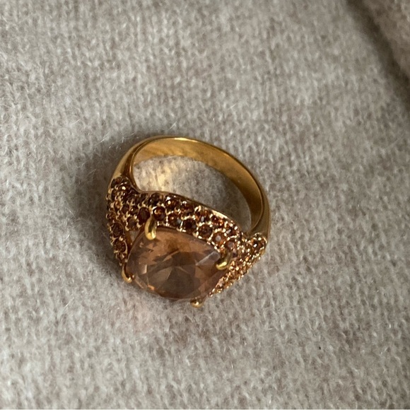 Swarovski champagne color crystal cocktail ring - Picture 8 of 15